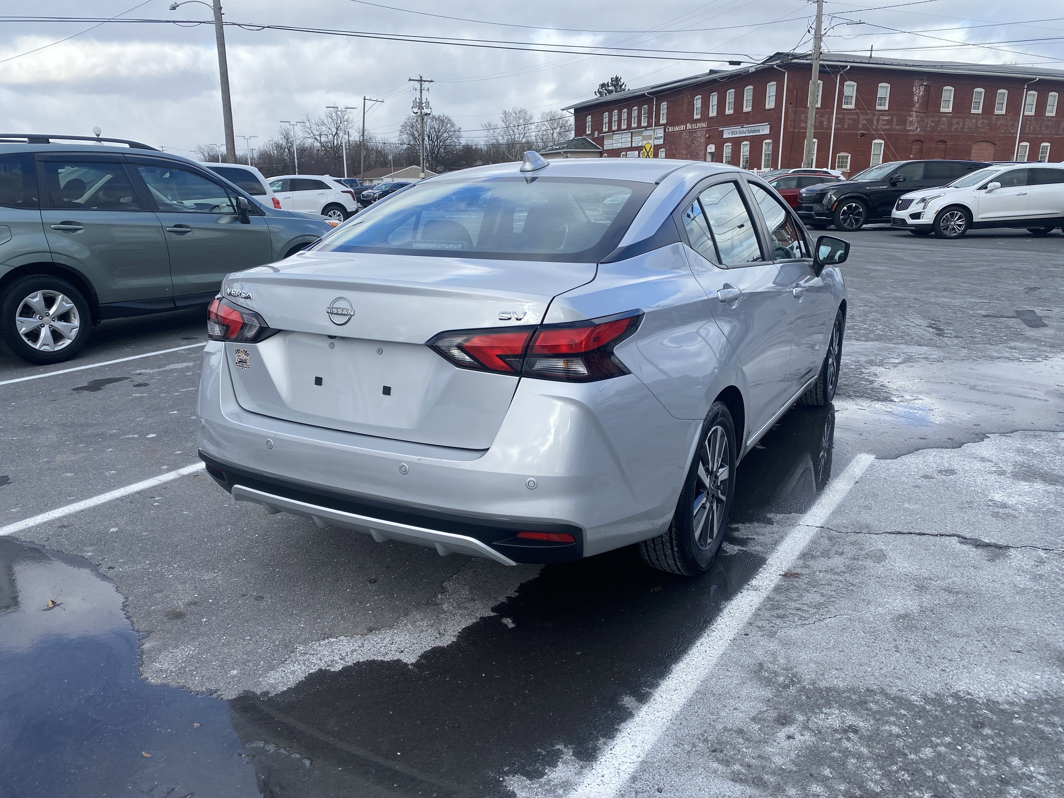 2023 Nissan Versa SV