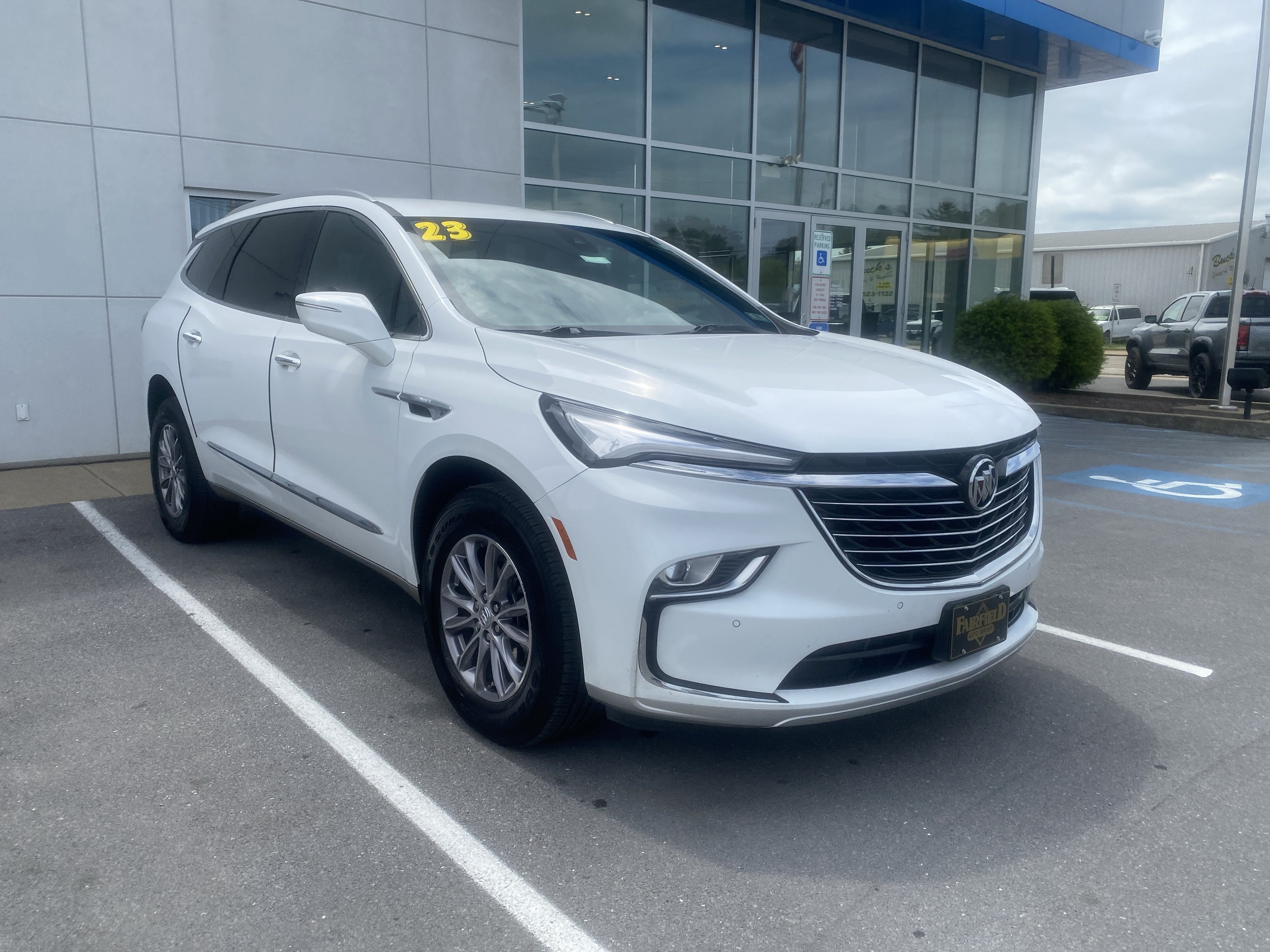 2023 Buick Enclave Essence
