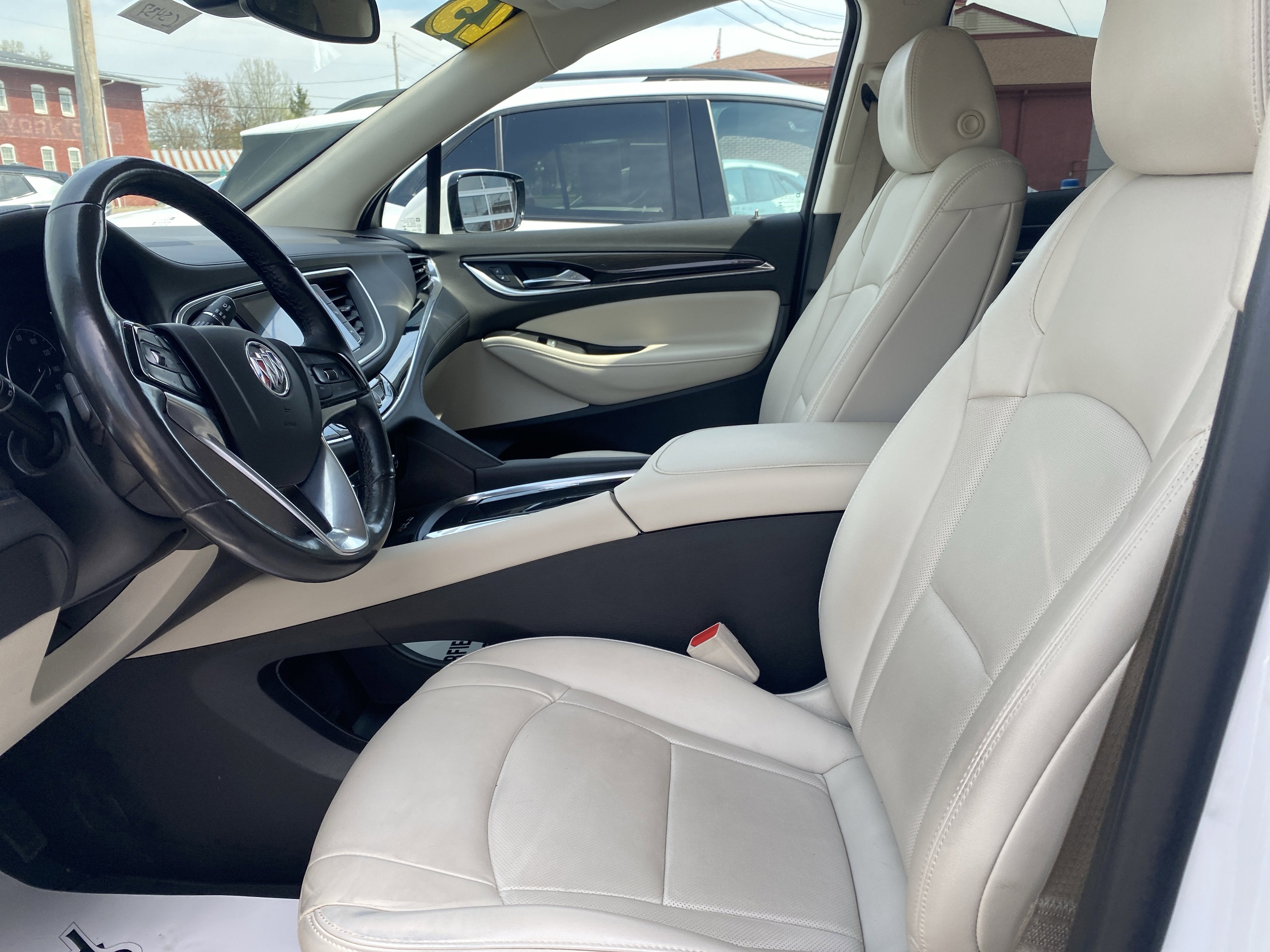 2023 Buick Enclave Essence