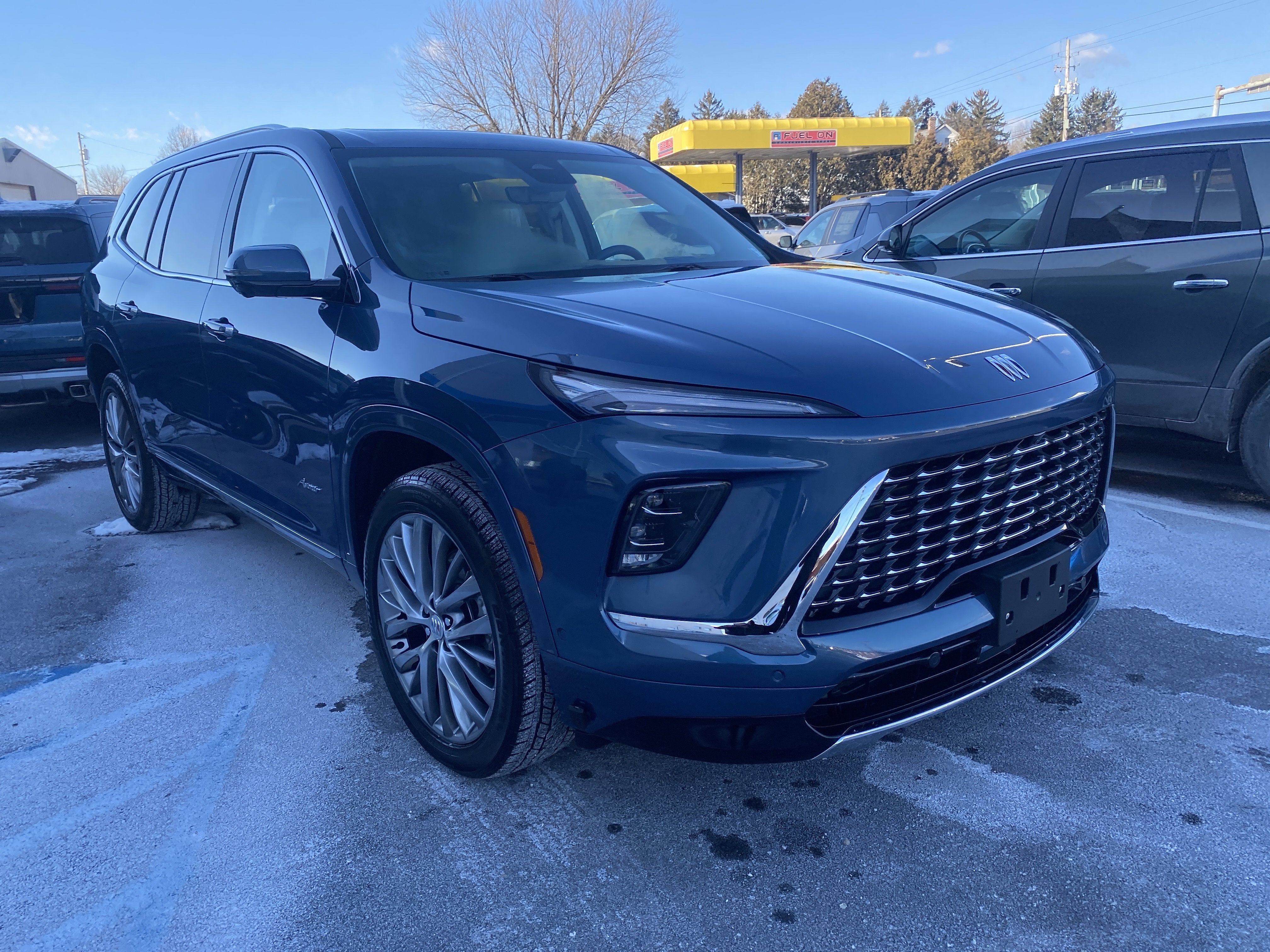 2025 Buick Enclave Avenir