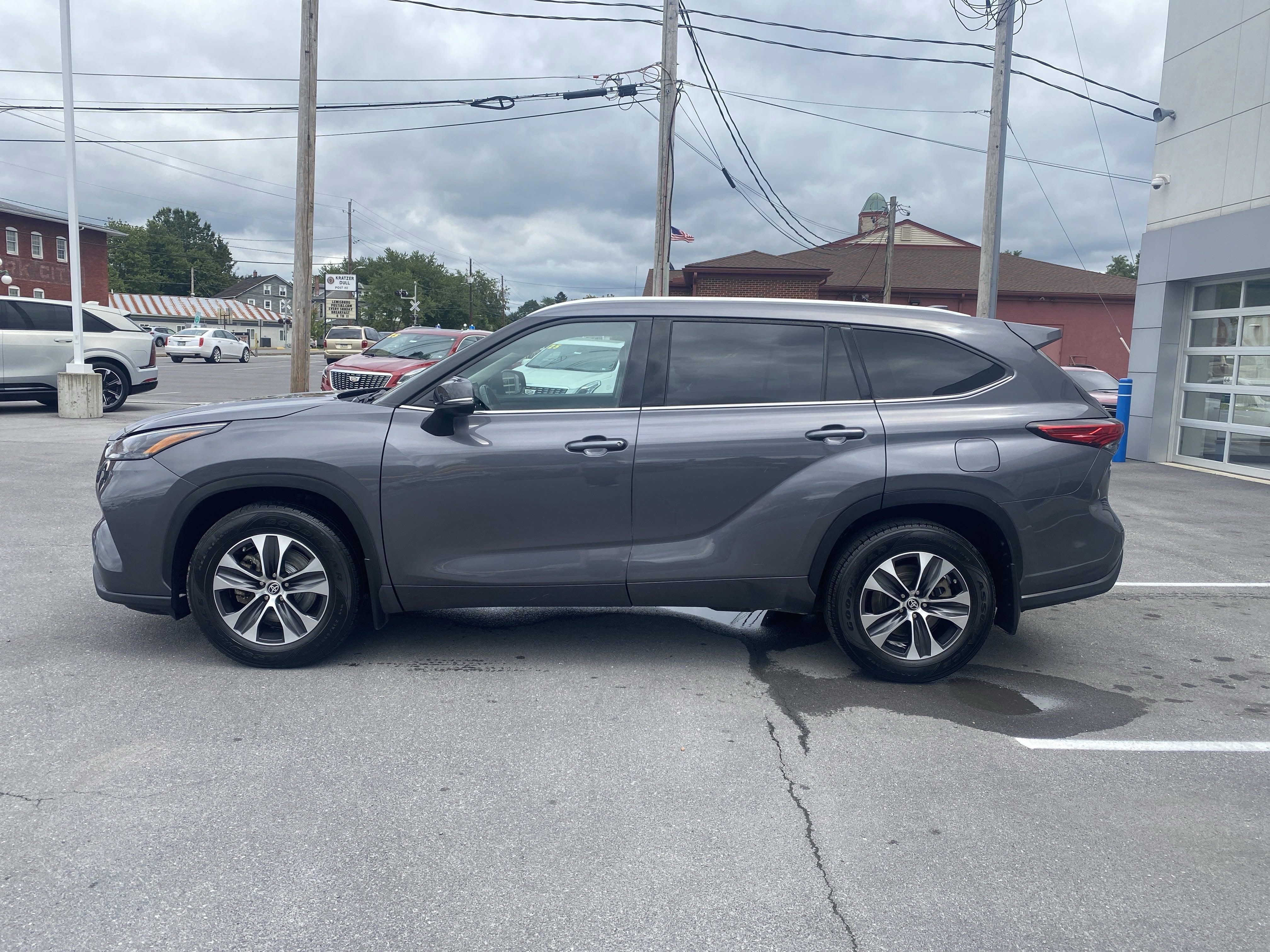 2022 Toyota Highlander XLE