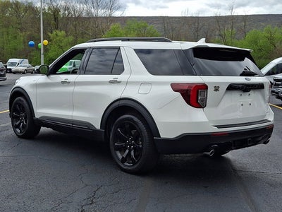2022 Ford Explorer ST-Line