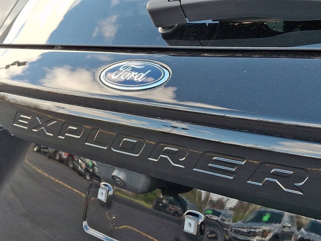 2023 Ford Explorer ST-Line