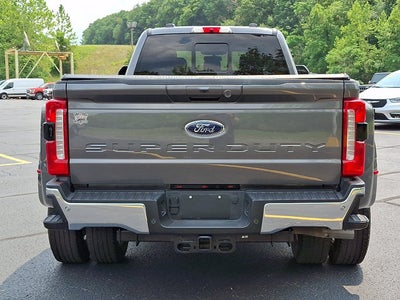 2023 Ford Super Duty F-350 DRW LARIAT