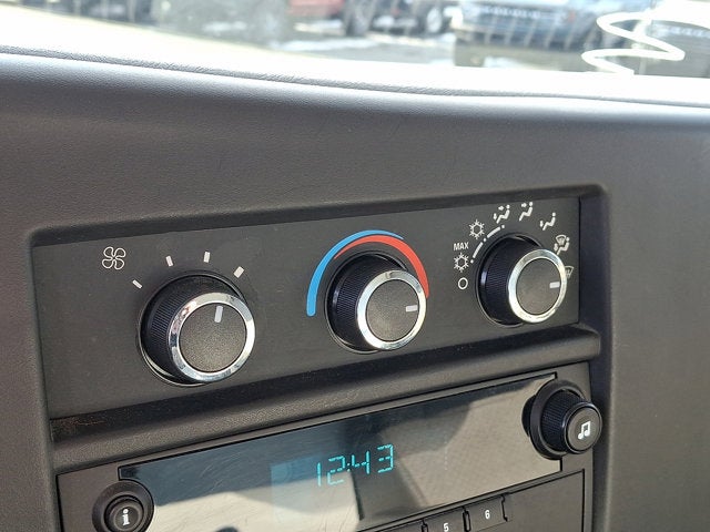 2011 Chevrolet Express Commercial Cutaway Work Van