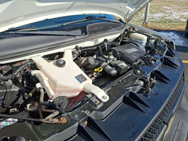 2011 Chevrolet Express Commercial Cutaway Work Van