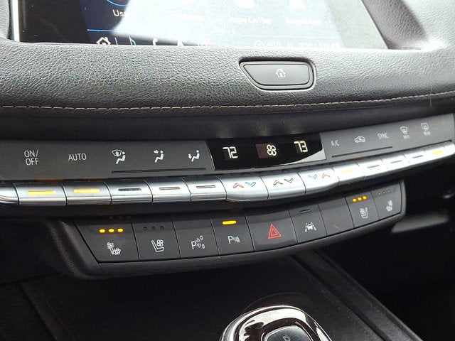 2022 Cadillac XT4 AWD Premium Luxury