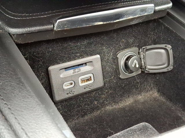 2022 Cadillac XT4 AWD Premium Luxury