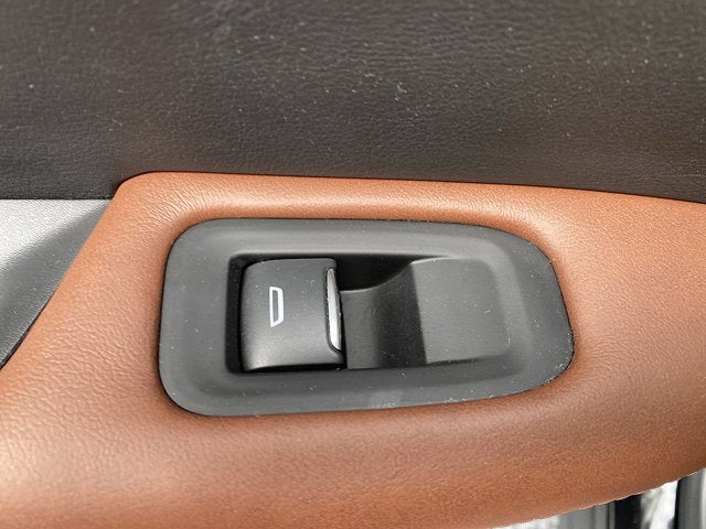 2022 Cadillac XT5 AWD Premium Luxury