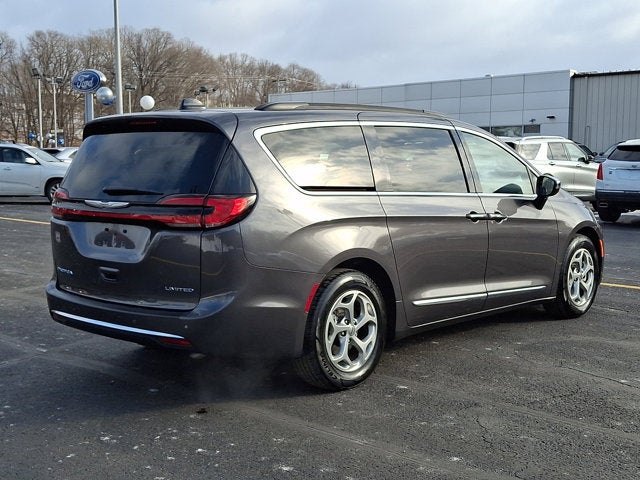 2023 Chrysler Pacifica Limited