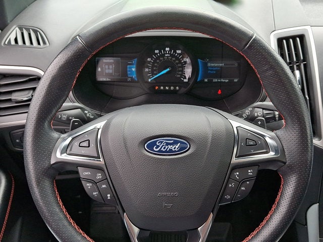 2022 Ford Edge ST-Line