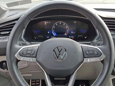 2023 Volkswagen Tiguan SE R-Line Black
